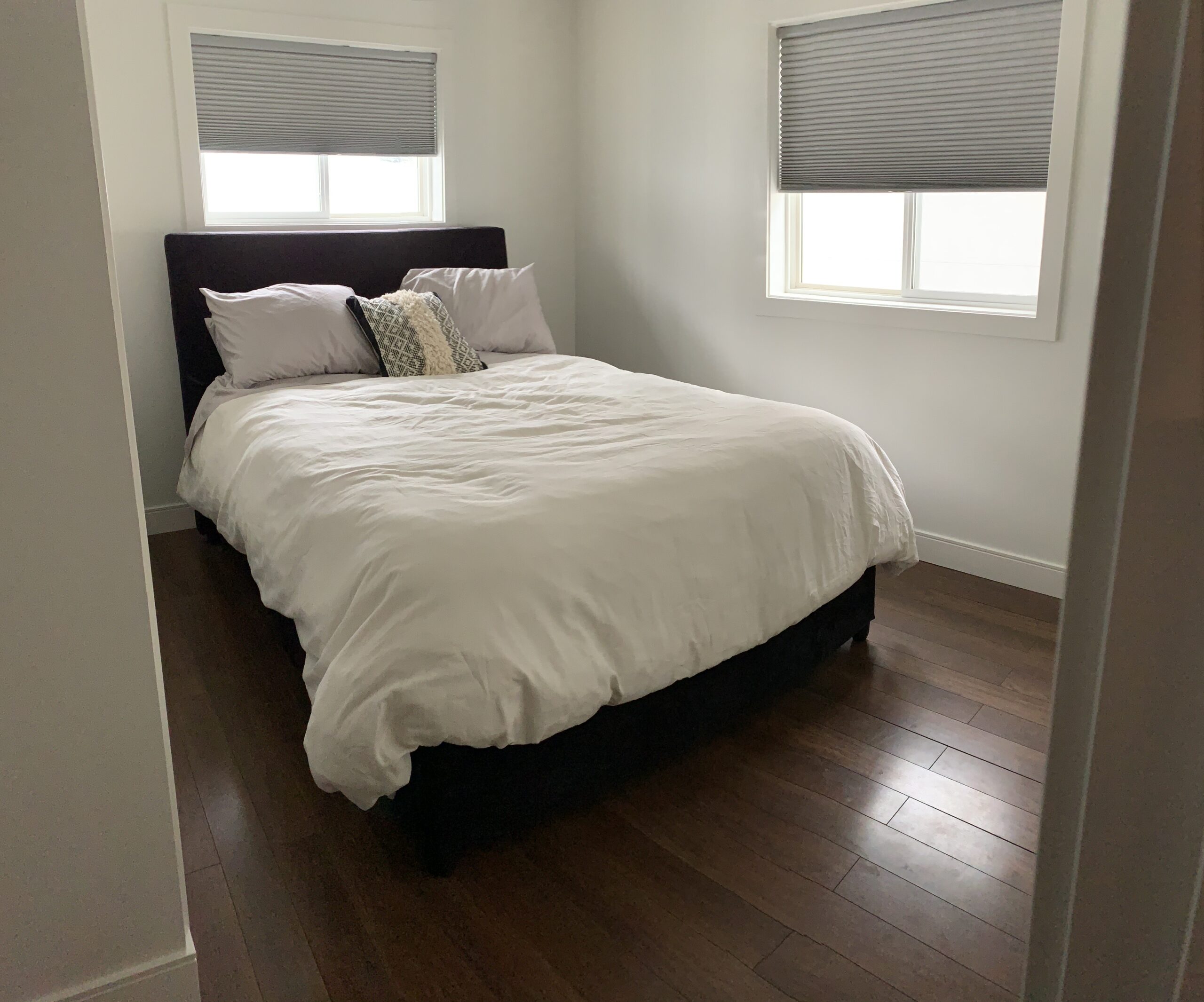 QueenBed